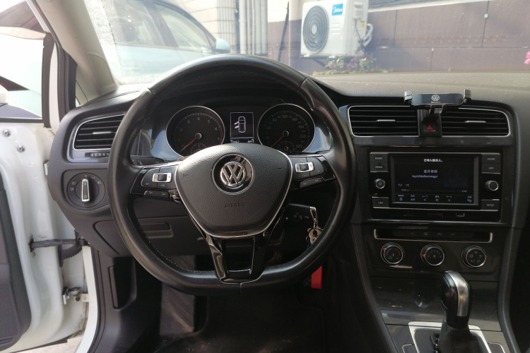 大众 高尔夫 2018款 1.6L 自动舒适型局部细节13