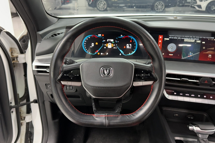 长安CS35PLUS 2023款 畅享版 1.4T DCT豪华型局部细节13