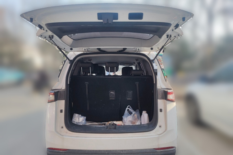 五菱汽车 五菱佳辰 2022款 1.5L 手动乐享精英型中控内饰23