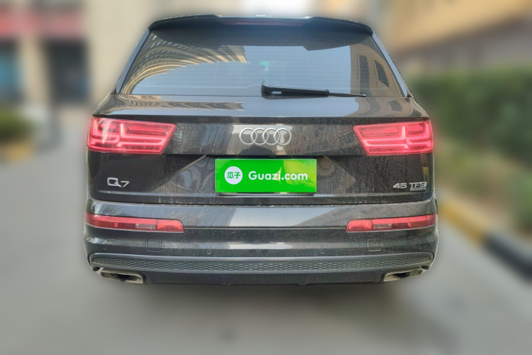 奥迪Q7 2018款 45 TFSI S line运动型车身外观6004