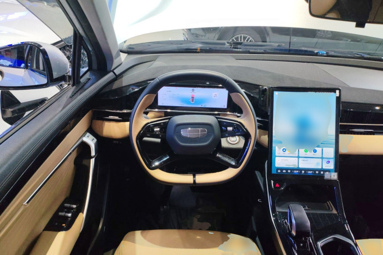 吉利汽车 博越L 2023款 1.5TD DCT尊贵型中控内饰13