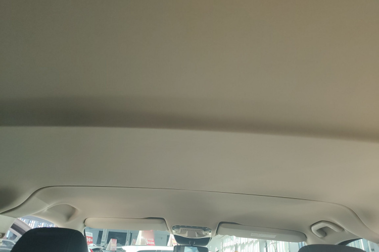 奔驰 威霆 2021款 2.0T 精英版 7座局部细节22