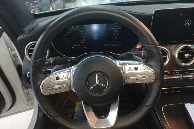 奔驰C级(进口) 2020款 C 260 轿跑车中控内饰13