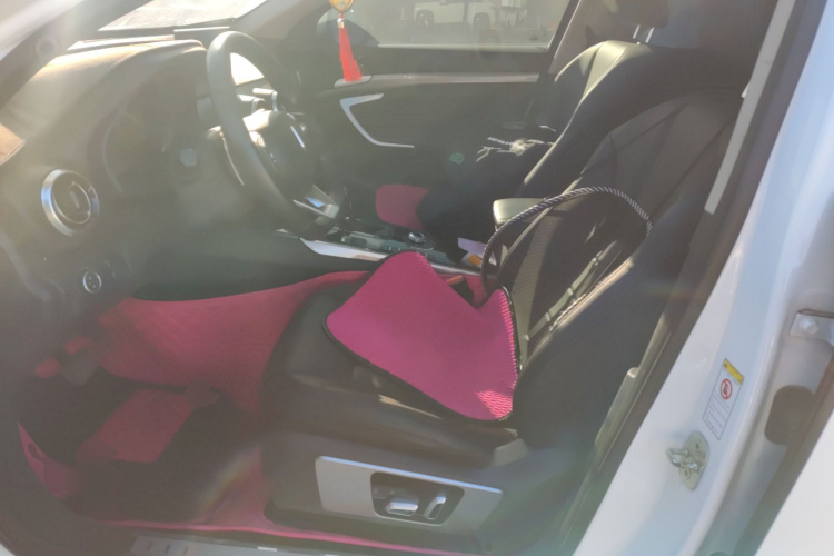 魏牌 VV7 2017款 2.0T 超豪型中控内饰19