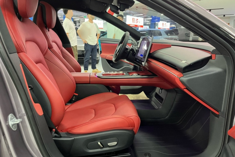 小米汽车 小米SU7 2024款 四驱超长续航高阶智驾Max版中控内饰7006