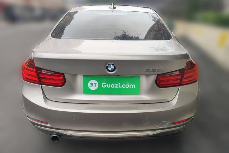 宝马3系 2015款 320i 超悦版时尚型车身外观6004