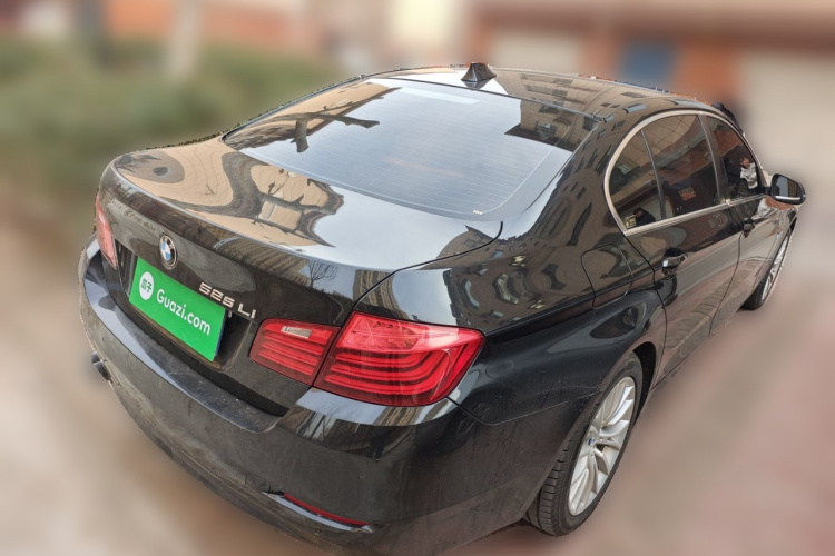 宝马5系 2017款 520Li 典雅型车身外观7