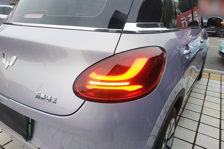 五菱汽车 五菱缤果 2025款 410km 灵犀尊享款车身外观9