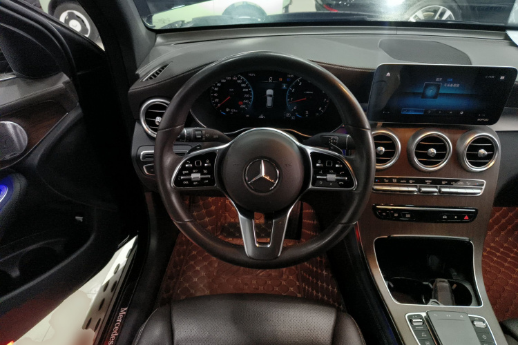 奔驰GLC 2020款 GLC 300 L 4MATIC 豪华型中控内饰13