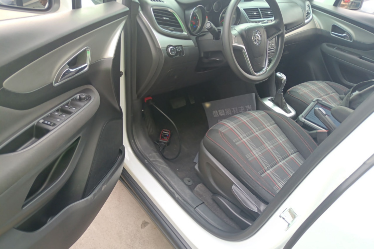 别克 昂科拉 2015款 1.4T 自动两驱都市精英型中控内饰7003