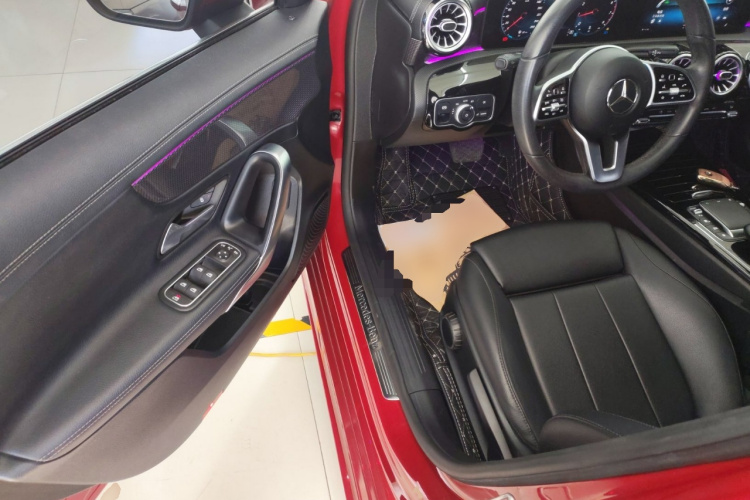 奔驰A级 2021款 A 200 L 运动轿车动感型中控内饰20