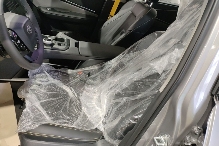 丰田bZ5 2025款 550 PRO中控内饰19