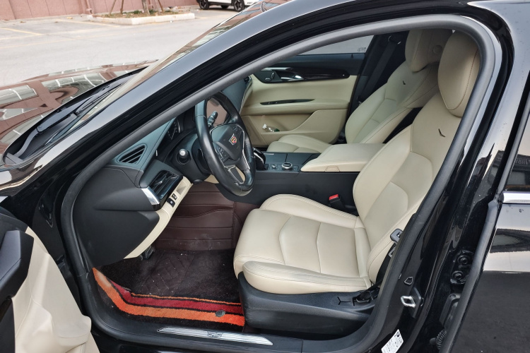 凯迪拉克CT6 2021款 28T 时尚型中控内饰7001