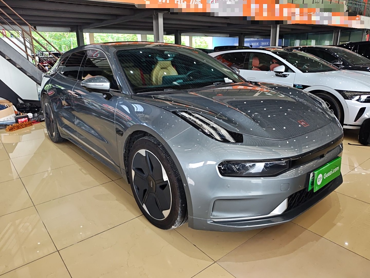 极氪001 2022款 长续航双电机 WE版