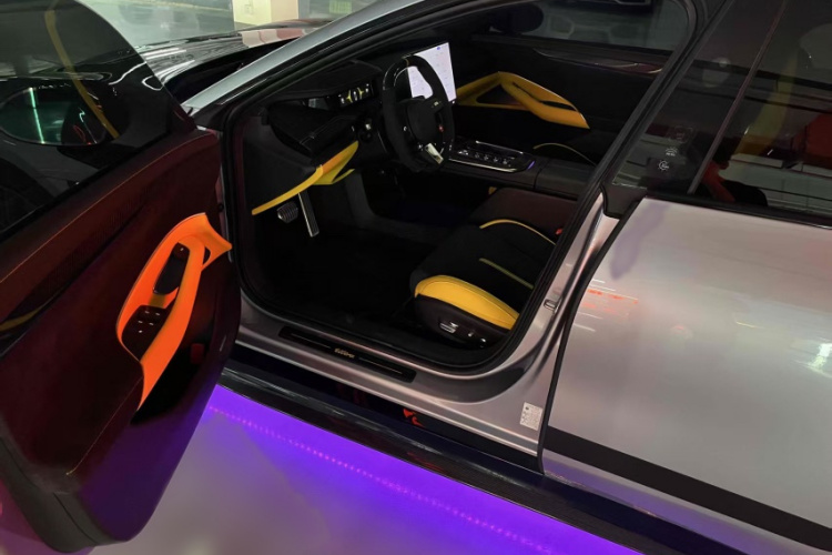 小米汽车 小米SU7 Ultra 2025款 Ultra中控内饰7008