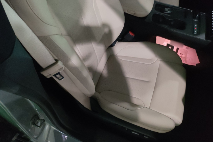 蔚来ET5T 2023款 75kWh Touring局部细节41