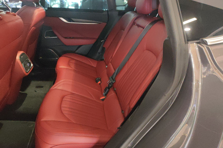 玛莎拉蒂 Levante 2016款 3.0T 标准型中控内饰21