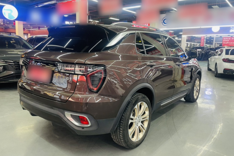 领克01 2017款 2.0T 两驱型Pro版车身外观6005