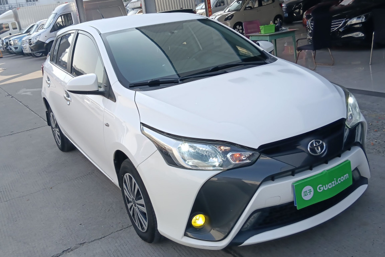 丰田 YARiS L 致炫 2016款 改款 1.5E CVT魅动版车身外观3