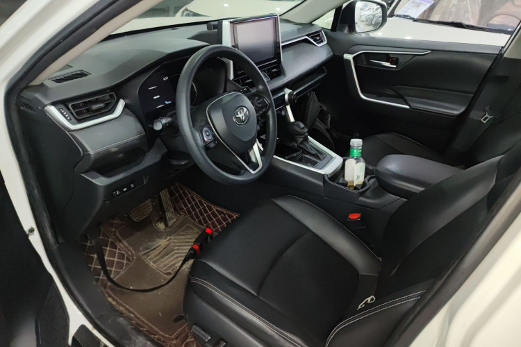 丰田 RAV4荣放 2020款 2.0L CVT两驱风尚版局部细节19