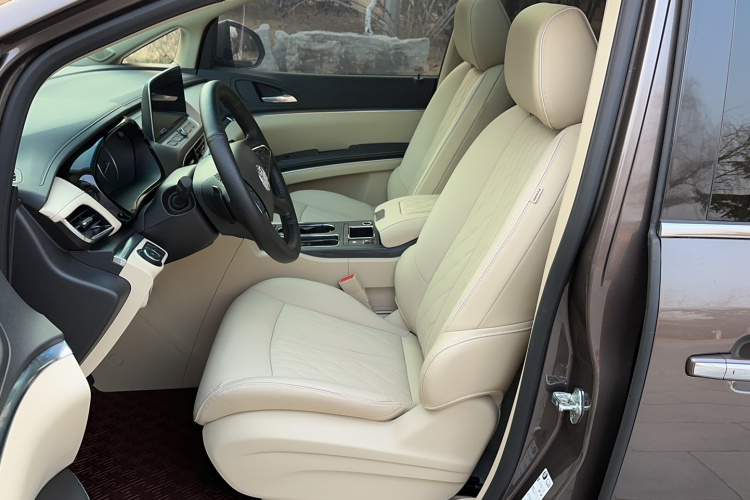 别克GL8 2023款 改款 陆上公务舱 豪华型局部细节19