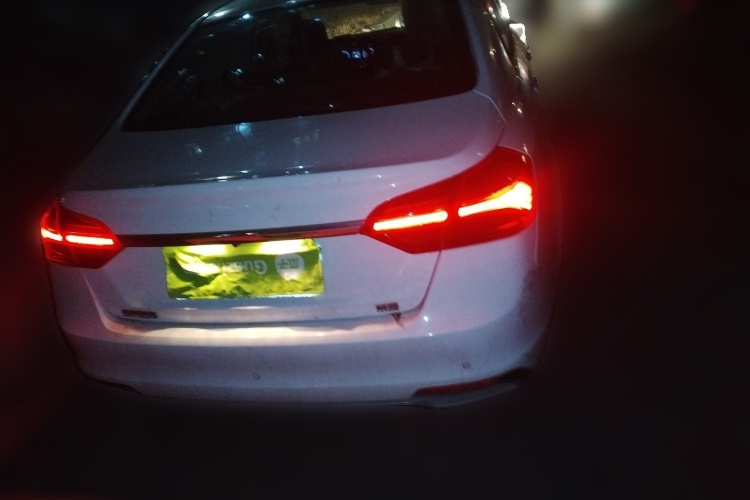 吉利汽车 帝豪 2020款 1.5L CVT豪华型车身外观6