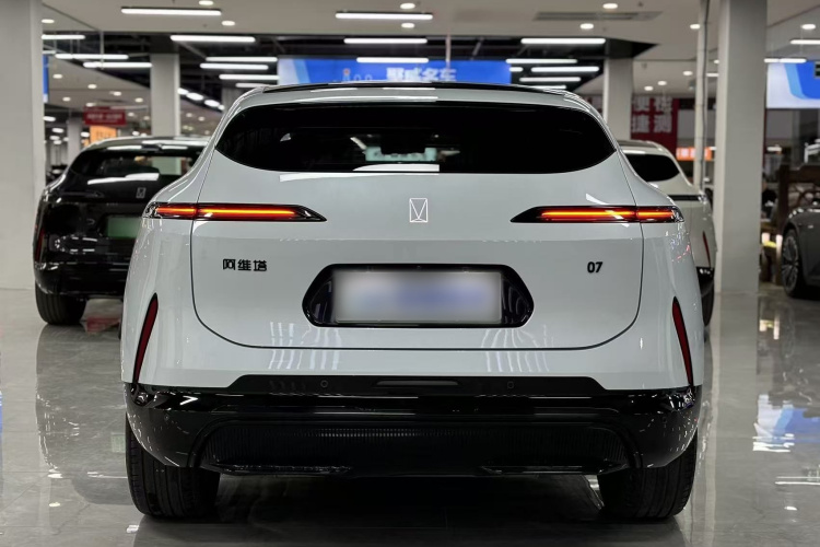 阿维塔07 2024款 Pro+增程版车身外观6006