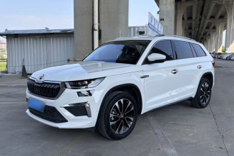 斯柯达 柯迪亚克 2022款 改款 TSI330 7座两驱奢享版