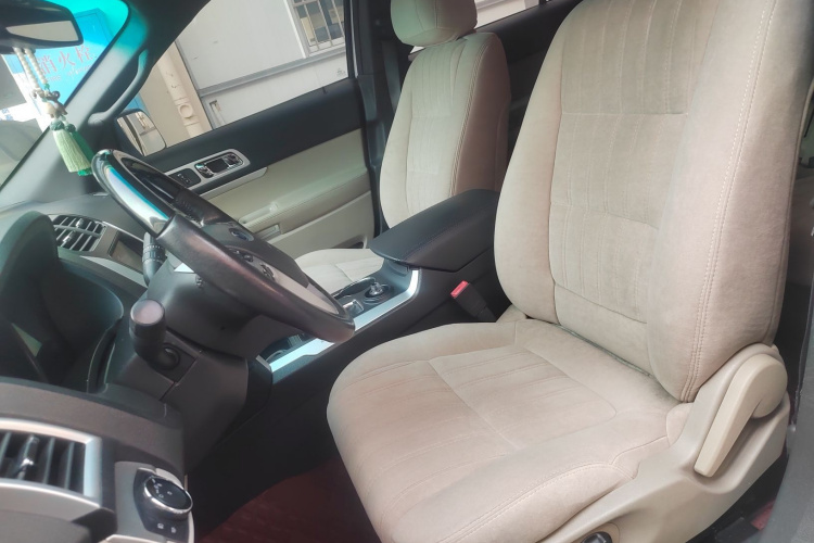 福特 探险者（平行进口） 中控内饰19