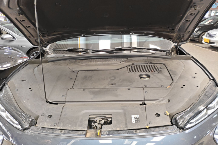 蔚来ES7 2022款 100kWh机舱底盘24