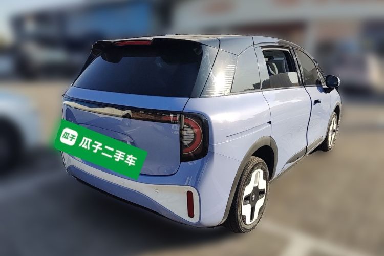 ARCFOX极狐 极狐考拉 2023款 家庭版Pro车身外观6005