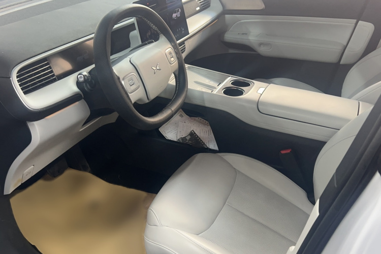 小鹏G6 2023款 580 长续航 Pro中控内饰7001