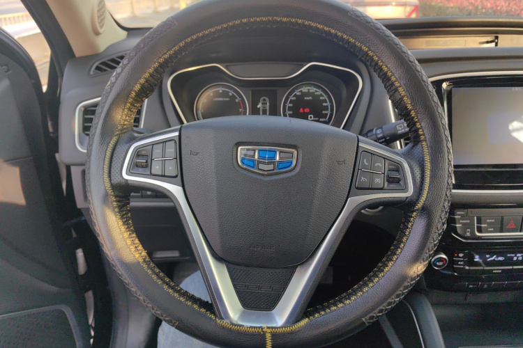 吉利汽车 远景X6 2016款 1.8L 手动豪华型中控内饰13