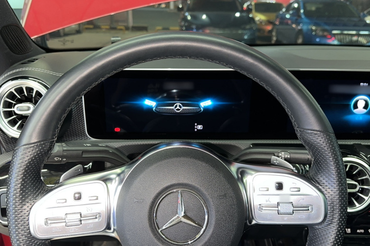 奔驰A级 2020款 A 200 L 运动轿车局部细节13