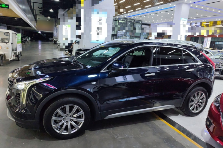 凯迪拉克XT4 2020款 改款 28T 两驱领先型车身外观4