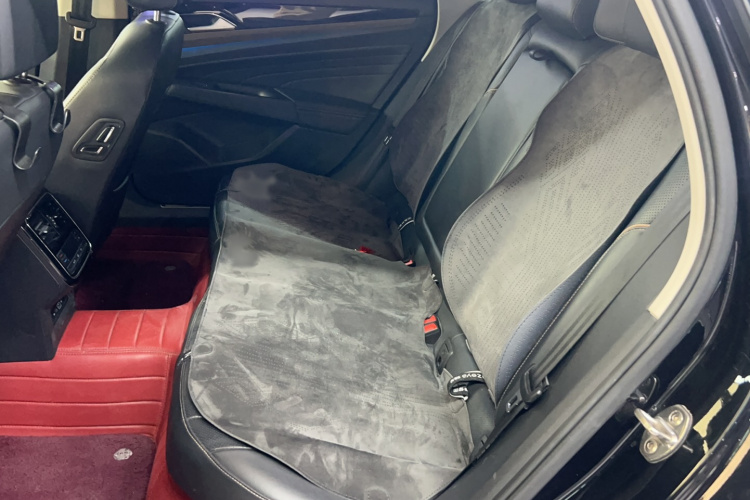 大众 帕萨特 2020款 330TSI 豪华版 国VI中控内饰7001