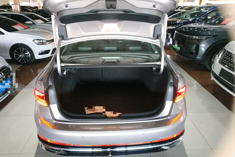 大众 速腾 2023款 300TSI DSG卓越版机舱底盘23