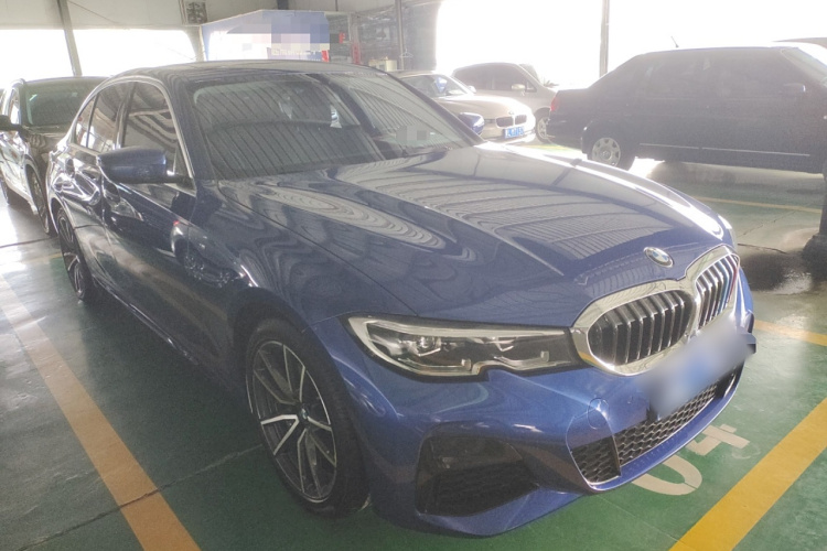 宝马3系 2020款 325i M运动套装车身外观6002