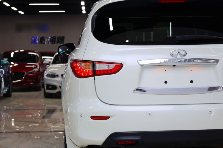 英菲尼迪QX60(进口) 2014款 2.5 S/C Hybrid 四驱全能版车身外观6006