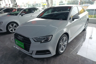 奥迪A3 2018款 30周年年型 Limousine 35 TFSI 时尚型
