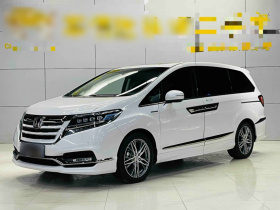 本田 艾力绅 2019款 2.0L 混动至尊版