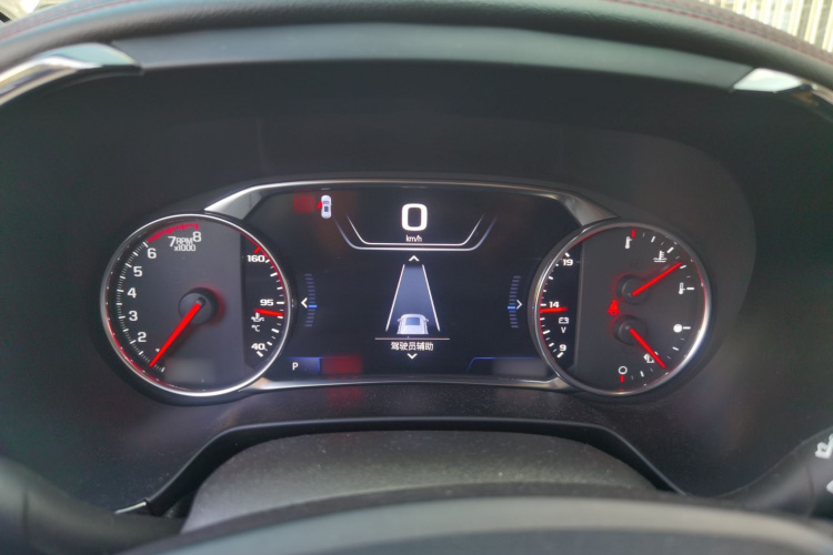 雪佛兰 开拓者 2020款 RS 650T Twin-Clutch四驱7座 擎版局部细节14