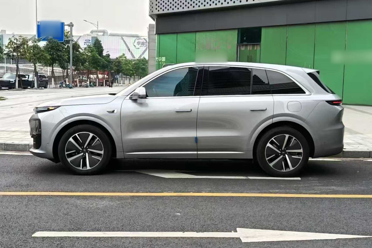 理想汽车 理想L6 2024款 Max车身外观4