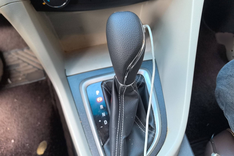 别克 英朗 2016款 15N 自动精英型局部细节18