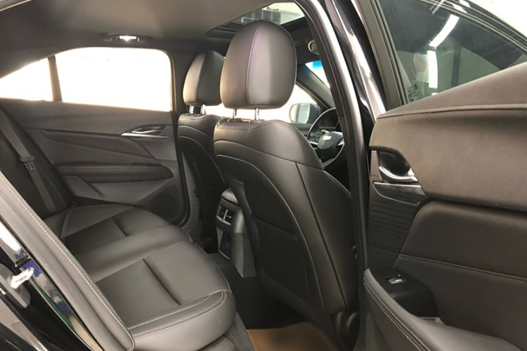 凯迪拉克CT4 2020款 28T 时尚型中控内饰7007