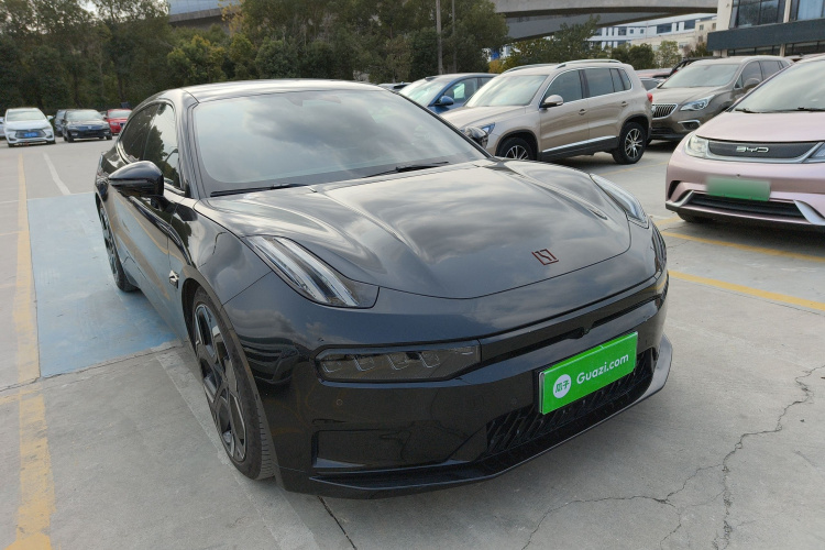 极氪001 2023款 YOU版 100kWh车身外观3