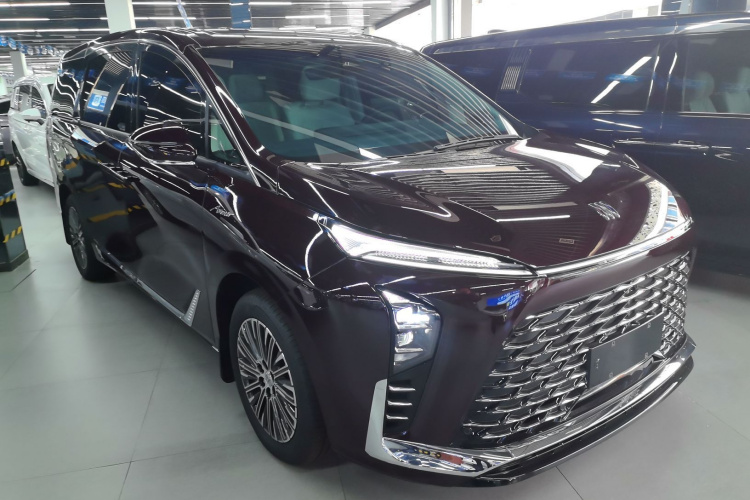 别克GL8新能源 2024款 陆尊 尊享版 7座车身外观3