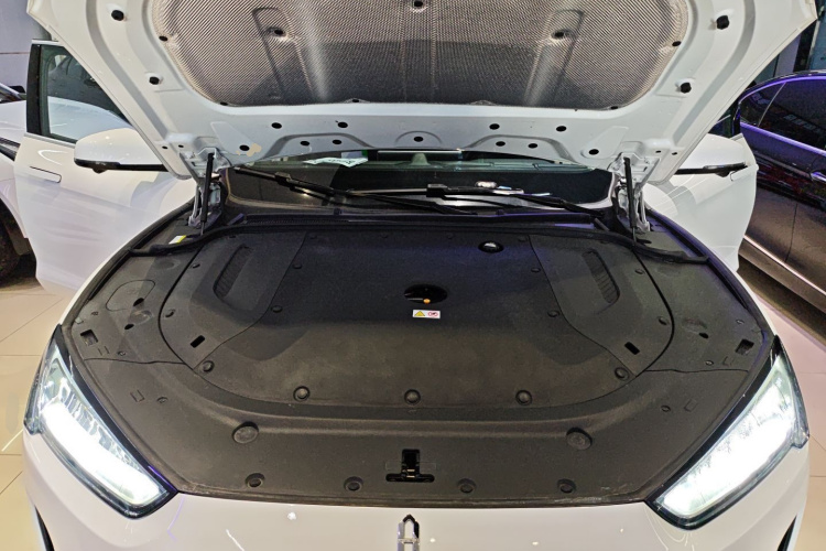 鸿蒙智行 问界M5 2022款 增程后驱标准版机舱底盘24