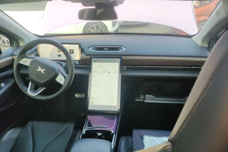 小鹏P5 2021款 460G+中控内饰7002