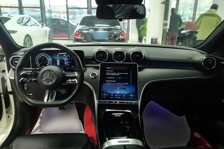 奔驰C级 2022款 C 200 L 运动版中控内饰12